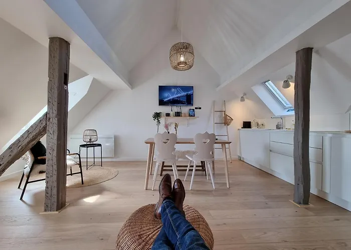 Travel Homes - The Parc, Next To Champ De Mars